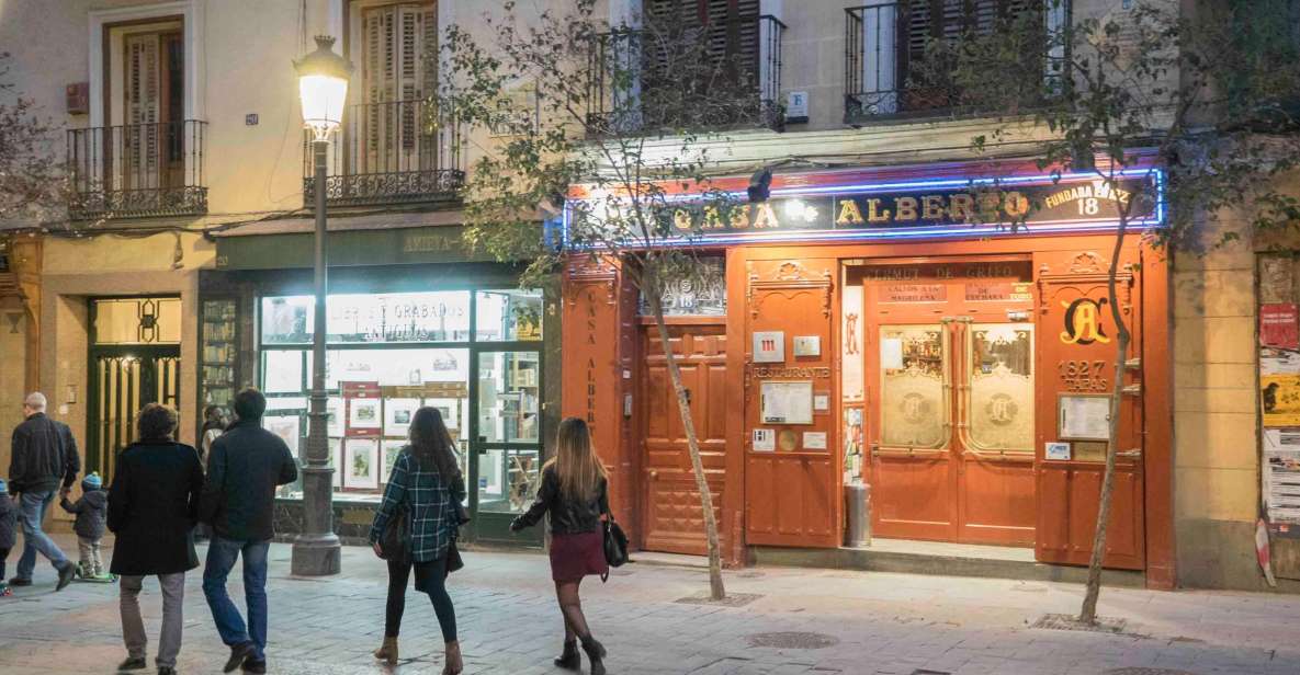 2.5-Hour Evening Tapas Tour through Madrid - The Madrid texture: what makes this route feel local