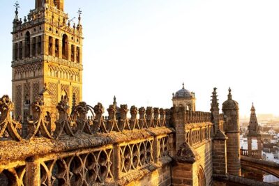 4-Day Guided Tour Cordoba, Seville, Granada and Toledo from Madrid - Day 2: Sevilla classics, Giralda views, and optional river or bullring time