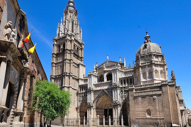 4-Day Guided Tour Cordoba, Seville, Granada and Toledo from Madrid - Hotels and meals: generally solid, but don’t expect restaurant-level magic every night