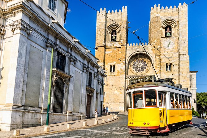 6 Day Portugal Tour including Lisbon and Fatima from Madrid - Salamanca First: A Calm Heritage Stop Before the Main Show