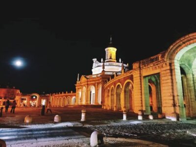 Aranjuez: Mystery and Legends Guided Nighttime Walking Tour - Avenida de Palacio’s Geometric Idea: Why the Gardens Feel Like a Puzzle