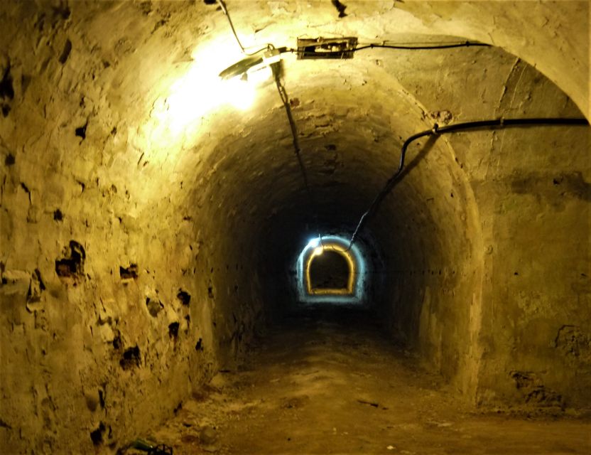Aranjuez: Mystery and Legends Guided Nighttime Walking Tour - Stairway of the Statues and the Sacred-Occult Connection