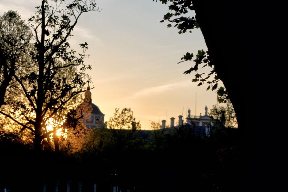 Aranjuez: Mystery and Legends Guided Nighttime Walking Tour - Church of San Antonio and the House of Infantes: Baroque Shadows of Carlos III