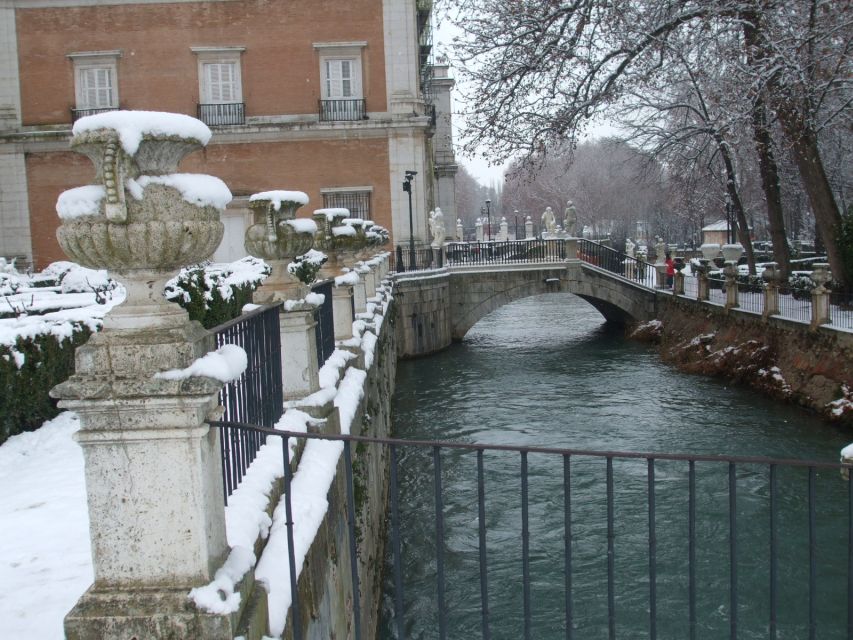 Aranjuez: Royal Palace Guided Tour - Starting at Café de Damas: Your simple entry to Aranjuez