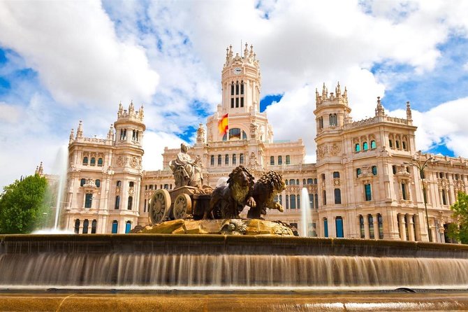 Arrival Transfer: Madrid Airport MAD to Madrid by Business Car - The real win: skipping taxi lines and airport guesswork