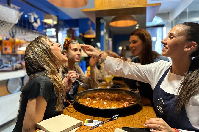 Authentic Paella in Madrid: A Hands-On Class with Tapas & Sangria - The 90-minute flow from meeting point to your finished paella