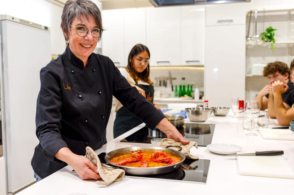 Authentic Tapas Cooking Class at a Private Eatery in Madrid - Finding the private kitchen in Retiro (C. de Valderribas 30)