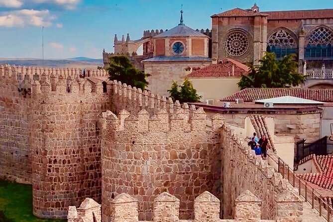 Avila and Salamanca : Magic and Small Group History from Madrid - Lunch in the old city: how to eat like you’re in Ávila