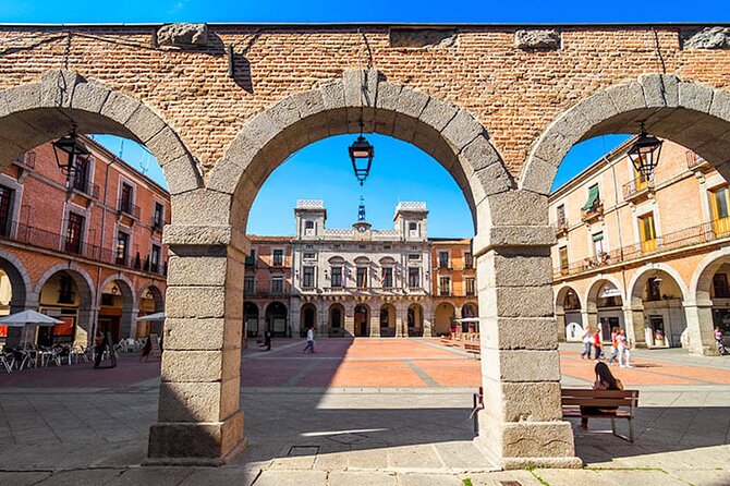 Avila and Segovia Private Minivan Tour from Madrid - The Segovia Aqueduct: Roman arches, quick stop, big payoff