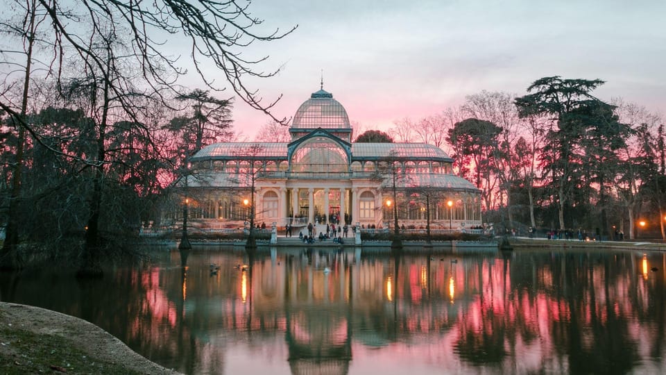 Best of Madrid: Private Walking Tour with a Local - Guide expectations: resident style, English/Spanish, and history depth