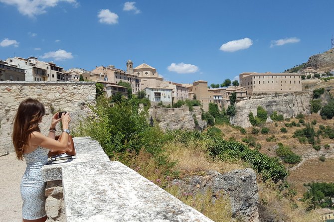 Day Trip to Cuenca from Madrid with Cathedral Visit - Meeting in Madrid: The 8:30 Start and the Road to Tarancon