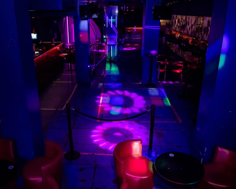 Disco night at Samsara, calle de la Cruz, 7, Madrid - Late hours in Madrid: dancing until 6am on weekends