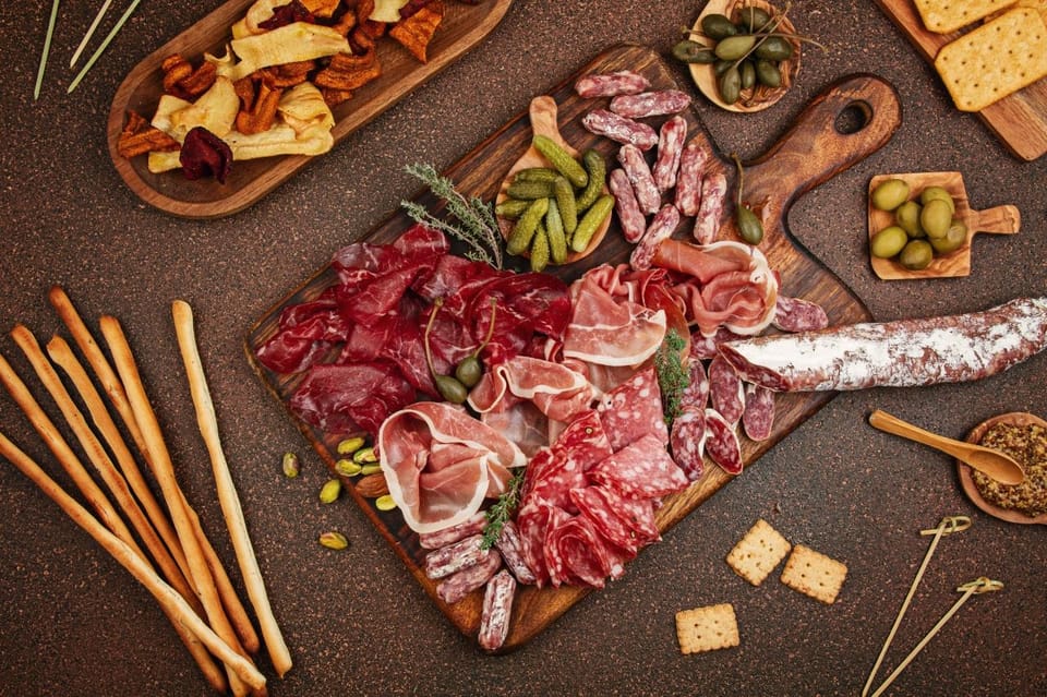 Discover the best "Wines and Tapas in Madrid". - The route: The Austrias to La Latina, with major stops in between