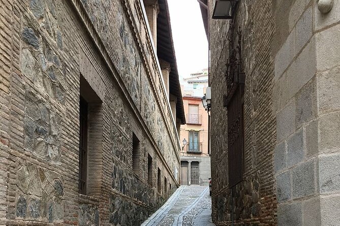 Discover Toledo: Private Tour from Madrid with Guide and Driver - Getting to Toledo without fighting the clock