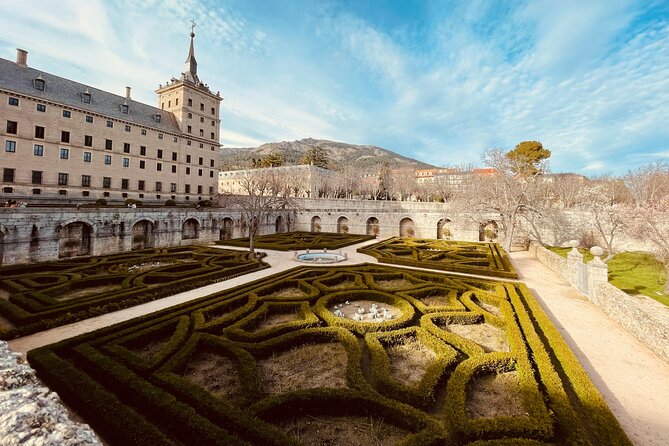 El Escorial and Valley of the Fallen Half Day Trip from Madrid - Valley of the Fallen (Valle de Cuelgamuros): a basilica built into the mountain