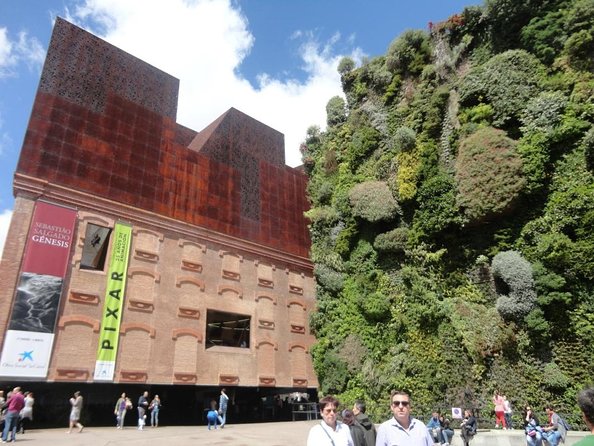 Essential Madrid Bike Tour (Small group, Semi private) - Key points at a glance