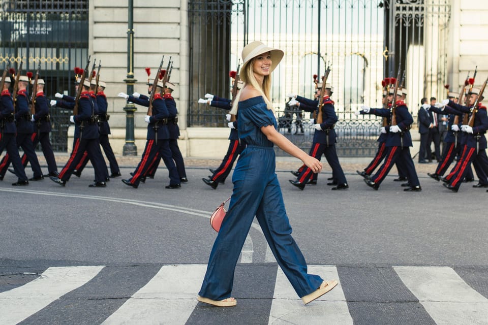 Exclusive Photo Tour Madrid ⭐️ - How the 30-Minute Booking Works (and What to Expect on the Ground)