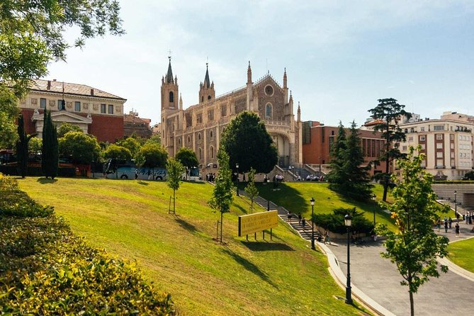 Family Friendly Madrid Private City Tour - How the guide keeps kids engaged (and when you should set expectations)