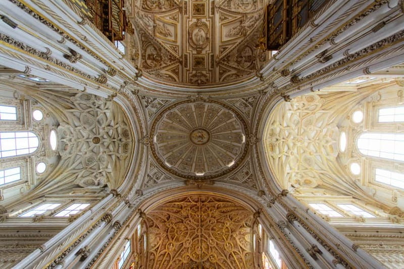 From Madrid: Cordoba and Mosque Day Trip by High-Speed Train - Lunch and free time: how to use your two hours well