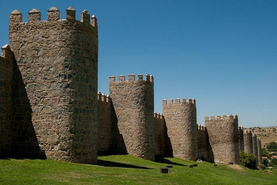 From Madrid: Day-Trip to Segovia, Avila & Toledo - Toledo’s narrow streets and the three cultures in one city