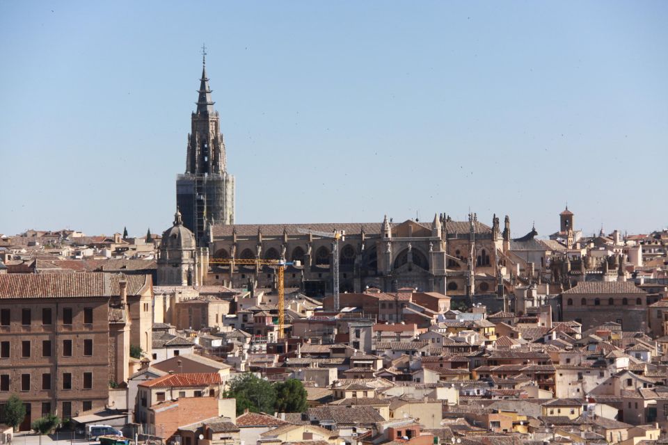 From Madrid: Day Trip to Toledo with Local Guide - Alcázar and the Cathedral: iconic stops with context