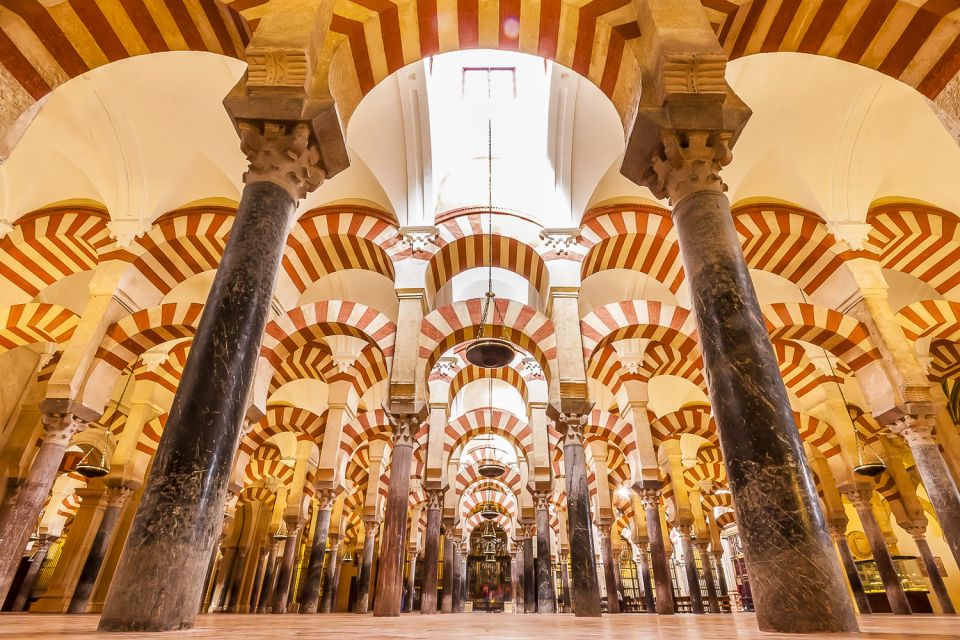 From Madrid: Discover the Best of Andalusia, 4 Nights - Granada beyond the Alhambra: use your free day well