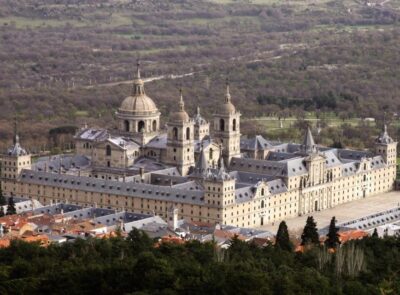 From Madrid: El Escorial, Valley of the Fallen, & City Tour - Entering El Escorial: Philip II’s palace-monastery and Renaissance scale