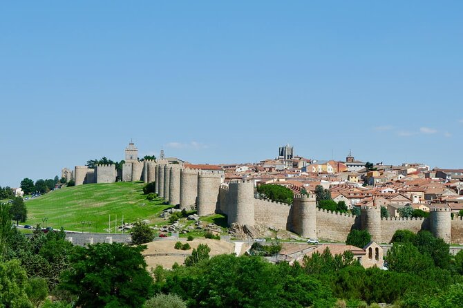 From Madrid: Full-Day Medieval Tour in Toledo and Ávila - Toledo on foot: three-cultures streets and the Gothic big hit