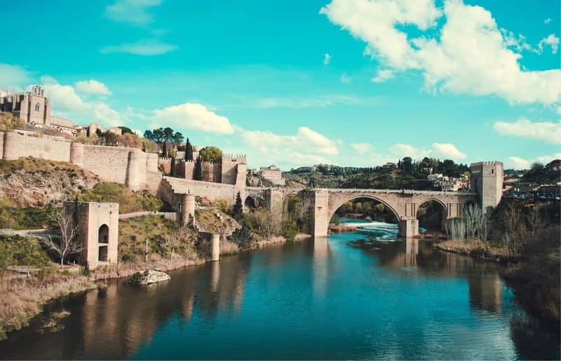 From Madrid: Full Day Trip to Segovia and Toledo - Alcázar of Segovia: The Fortress Stop That Deserves More Than 15 Minutes