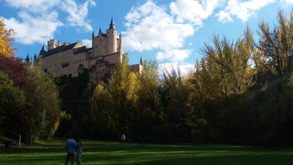 From Madrid: History and Charm of Segovia Full-Day Tour - Alcázar of Segovia: A fortress that looks like a storybook