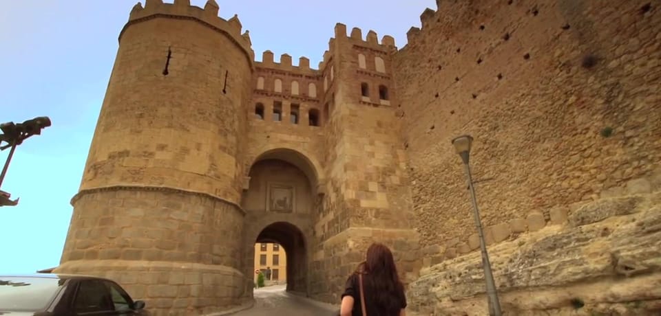 From Madrid: History and Charm of Segovia Full-Day Tour - Plaza Mayor time and the cochinillo lunch question