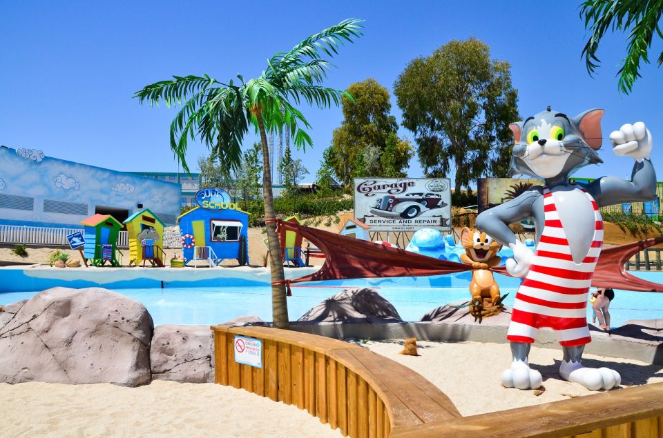 From Madrid: Parque Warner Beach Water Park & Transport - What’s included (and what you’ll need to budget inside)