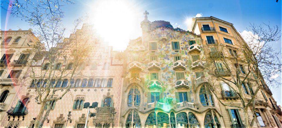 From Madrid: The Best of Barcelona in One Day - Barcelona Sants meet-up: getting oriented fast