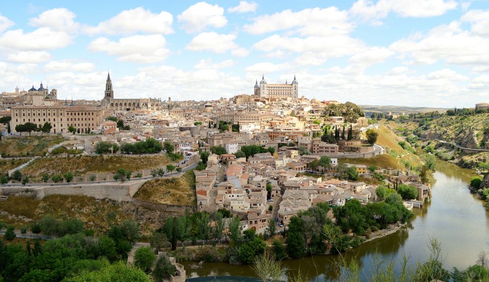 From Madrid: Toledo and Segovia Highlights Private Tour - Why this Madrid-to-Toledo-and-Segovia pairing works