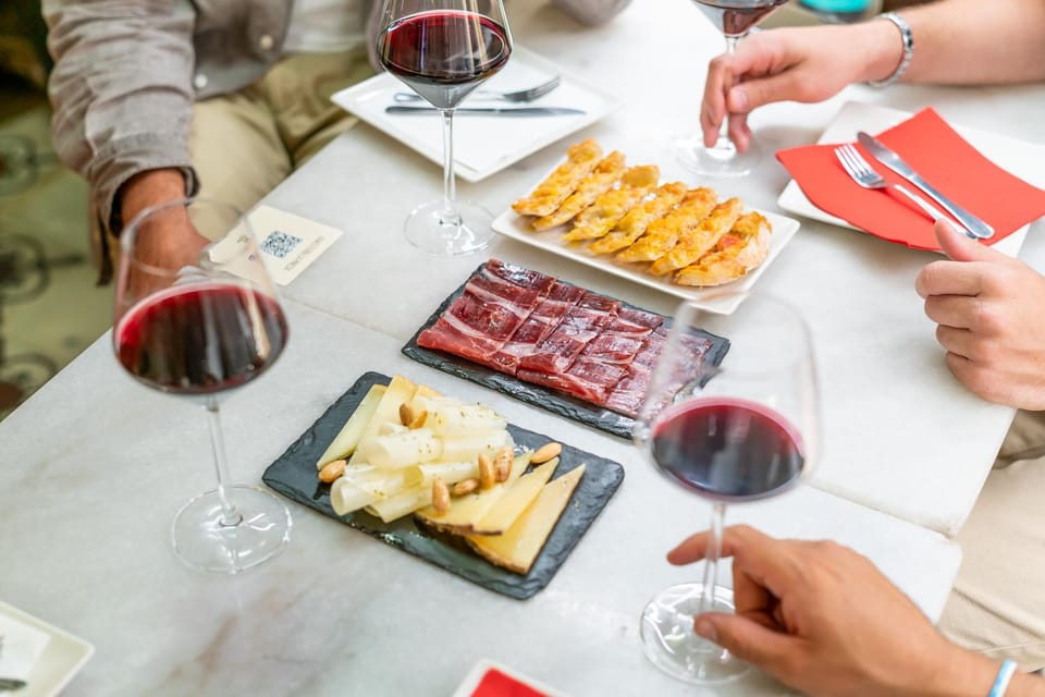 From Madrid: Traditional Villages, Winery Tour & Tapas Lunch - Winery at Bodega Vinas de El Regajal: biodynamic grapes and French oak aging