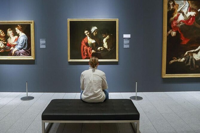 Gallery of the Royal Collections with option to visit the Royal Palace - Royal Palace option: when the gallery becomes the prequel, not the ending