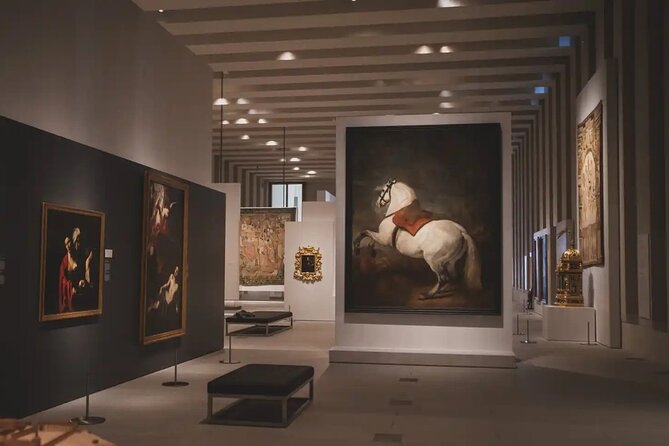 Gallery of the Royal Collections with option to visit the Royal Palace - Meeting point and getting there without stress