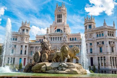 Guided tour of the Madrid of spies - Meet Carlos, and match the day language to your schedule