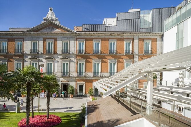 Guided Tour Thyssen Museum Skip the Line - Meeting at Starbucks and getting to the art fast