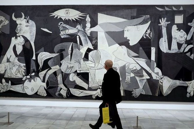 Guided visit to Reina Sofia Museum - Reina Sofía is big, but the story doesn’t have to be