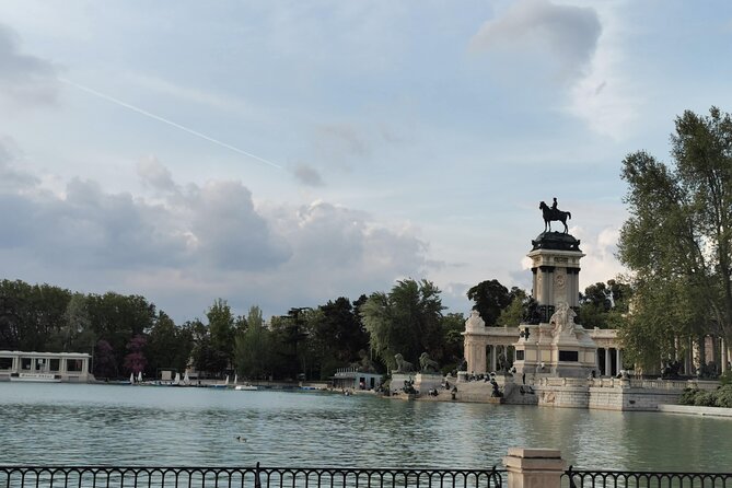 Half Day Private Prado Museum Guided Tour - Paseo del Prado: the cultural corridor you can extend on your own