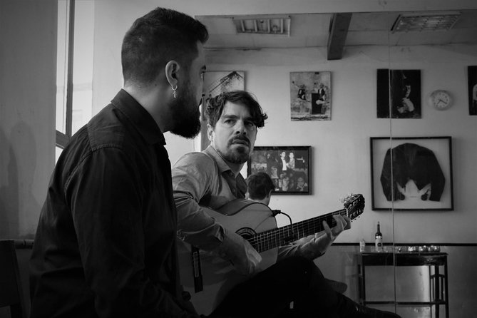 Intimate Flamenco Performance - The hour-long flow: what you can expect from the performance