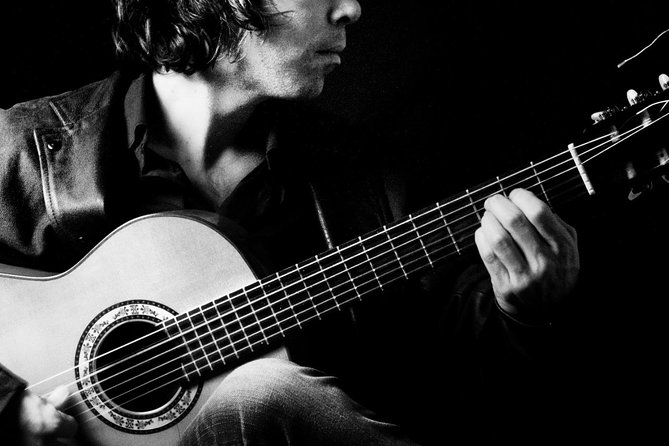 Intimate Flamenco Performance - Wine included: how the drink fits the evening