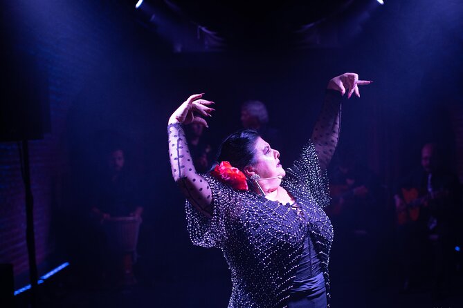 Intimate Flamenco Show & Spanish Drink in Madrid at La Carmela - Seating and sightlines: plan around footwork
