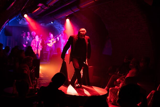 Intimate Flamenco Show & Spanish Drink in Madrid at La Carmela - The flamenco style: tradition meets Spanish dance fusion