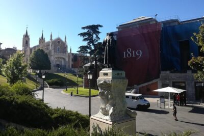 Italian Prado Museum Tour | Maximum 7 people | No line - Meet Stefania: why this small group feels personal