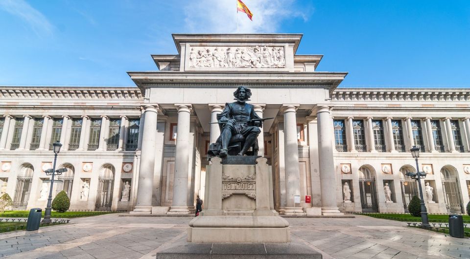 Madrid: 2-Hour City Highlights Guided Walking Tour - Key highlights worth caring about
