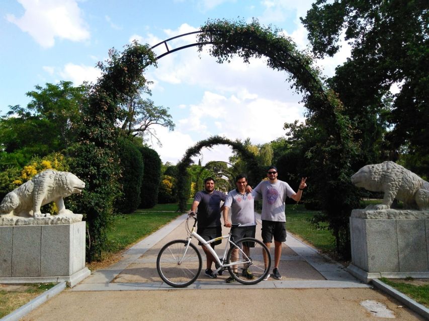Madrid: 3-Hour Guided Bike Tour - Key highlights at a glance