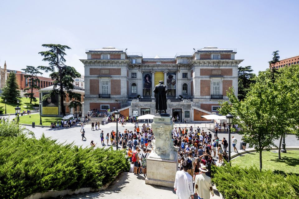 Madrid 3-Hour Sightseeing Tour - Puerta de Alcalá and Las Ventas: Big landmark energy without the long waits