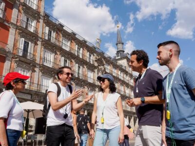 Madrid: 4-Hour Bus Tour with Royal Palace Admission - The Morning Loop: Plaza Mayor, Puerta del Sol, and Plaza de Oriente